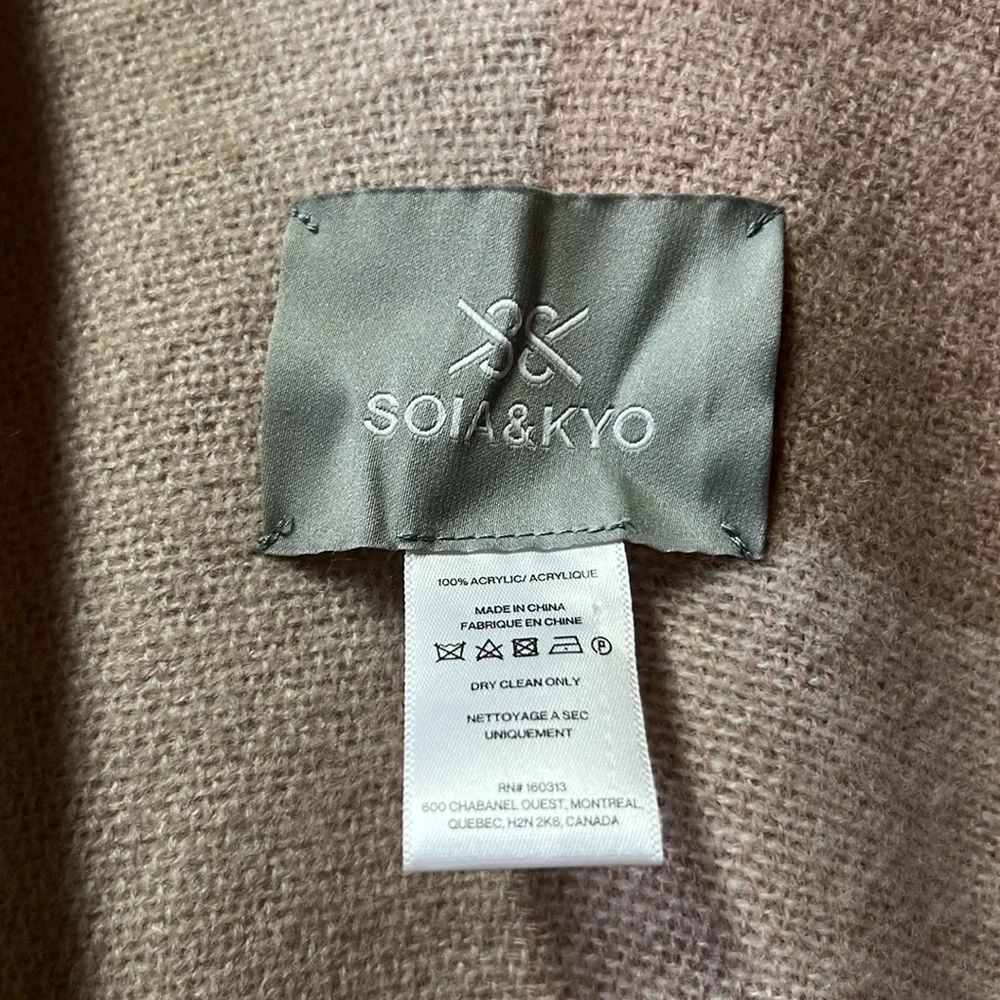 Soia & Kyo Poncho Shawl Sweater Wrap